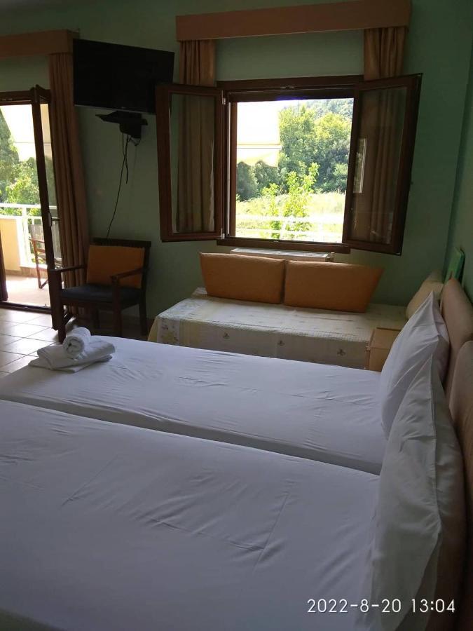 Roula Rooms Стратоніон Екстер'єр фото