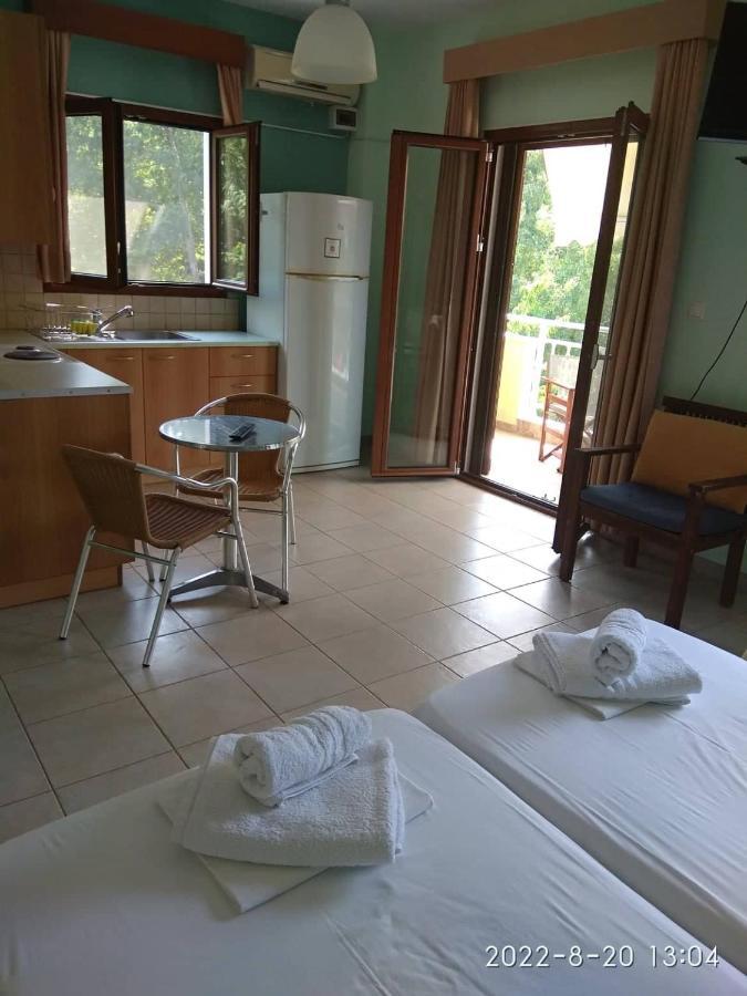 Roula Rooms Стратоніон Екстер'єр фото