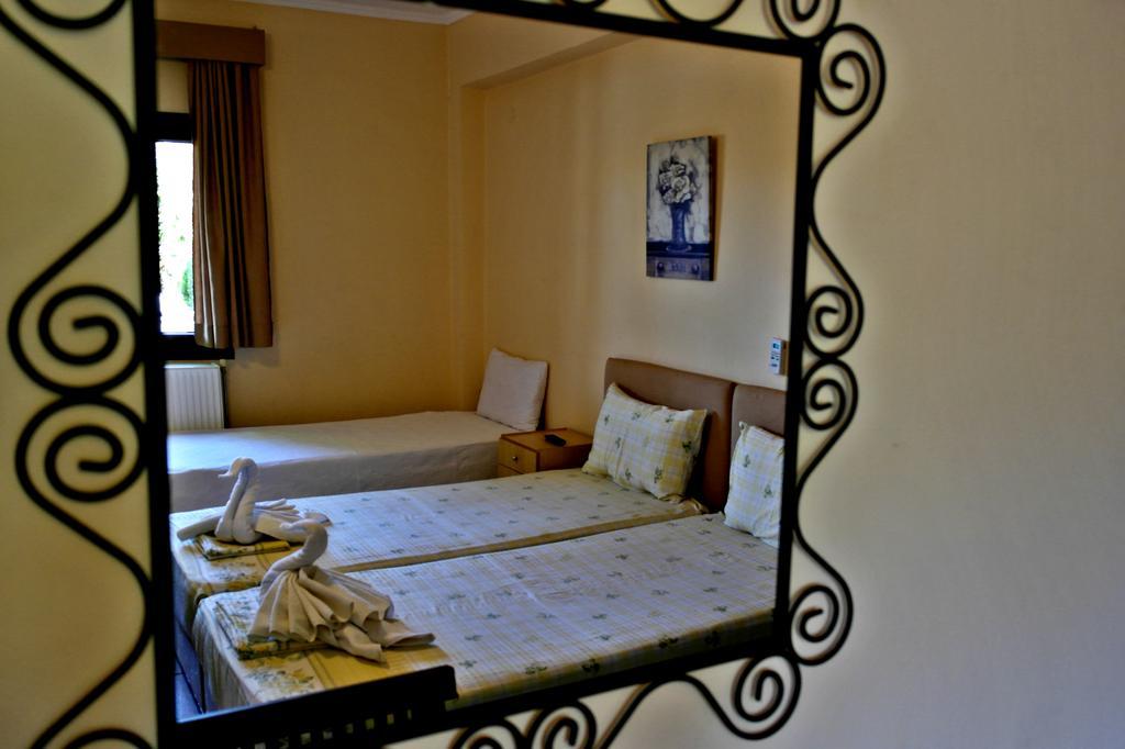 Roula Rooms Стратоніон Екстер'єр фото